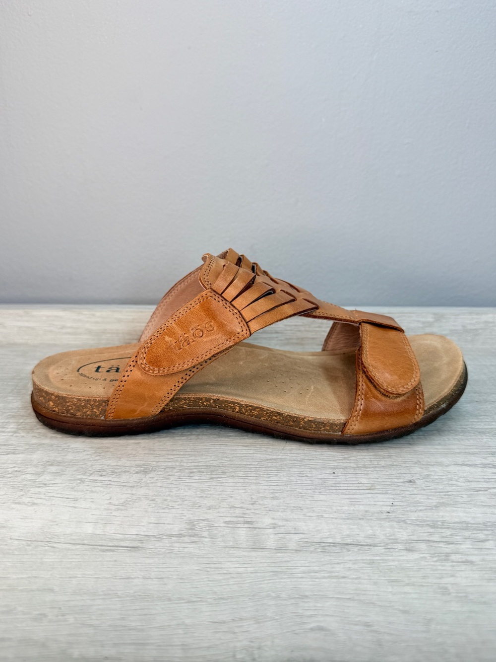 Taos Footwear Brown Leather Comfort Sandals - Picture 3 of 13